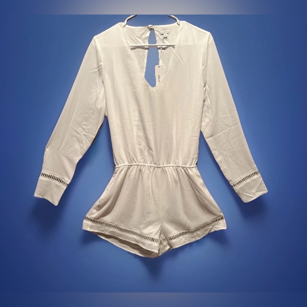 NWT White Long Sleeve Romper - Picture 2 of 5